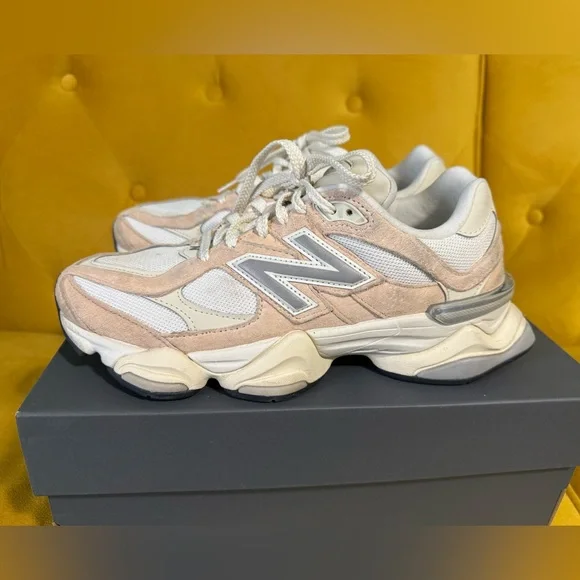 New Balance Women's 9060 W10.5 - Picture 6 of 8